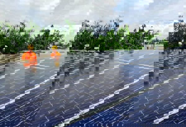 Điện mặt trời mái nhà dư thừa có thể bù trừ cho EVN